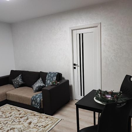 Apartament In 布泽乌 外观 照片
